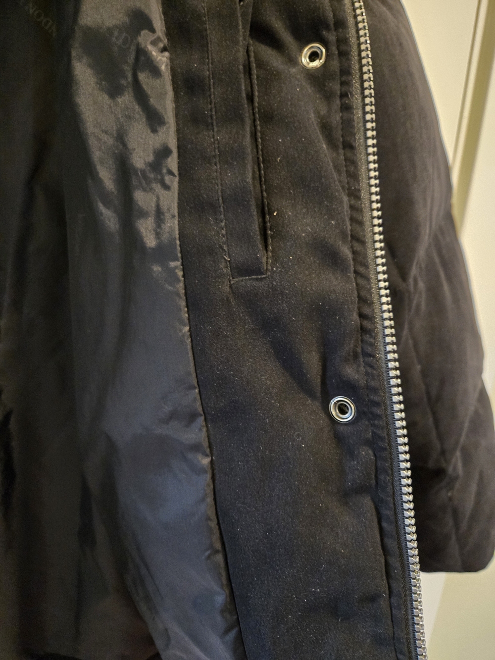 London Fog Women's Black Quilted Puffer Coat - Picture 4 of 5